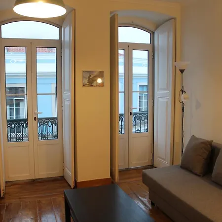 New With Great Living Balcony Downtown Apartment