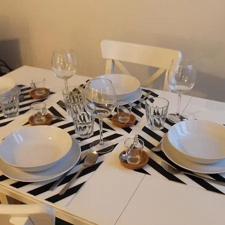 Lejlighed New With Great Living Balcony Downtown *