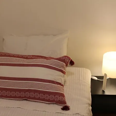 New With Great Living Balcony Downtown * Lisbon