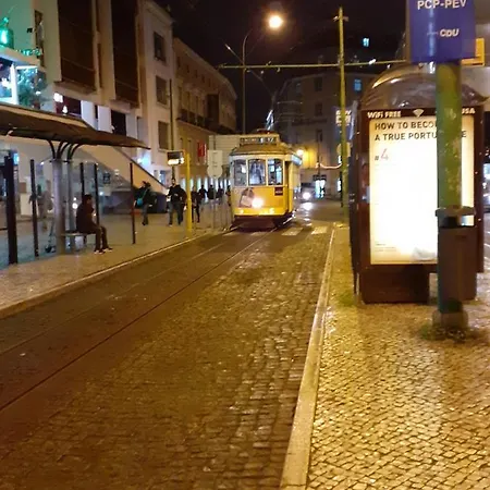 New With Great Living Balcony Downtown * Lisbon
