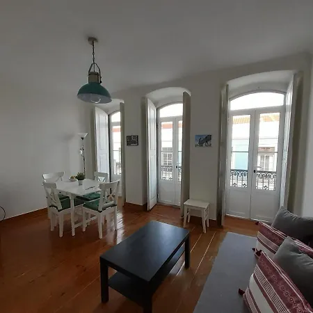 Apartment New With Great Living Balcony Downtown