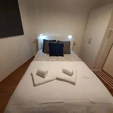 New With Great Living Balcony Downtown *